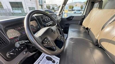 2021 International MV607 28 ft BOX TRUCK - Photo 4 - San Jacinto, CA 92583
