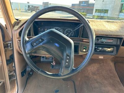 1989 Ford F-250 XLT LARIAT   - Photo 9 - San Jacinto, CA 92583