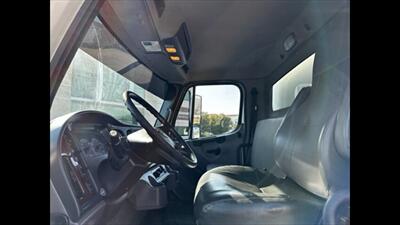 2016 Freightliner M2 106  Cargo Box - Photo 6 - San Jacinto, CA 92583