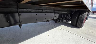 2017 Freightliner M2 106 24 ft BOX TRUCK 33,000 POUNDS - Photo 13 - San Jacinto, CA 92583