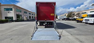 2017 Freightliner M2 106 24 ft BOX TRUCK 33,000 POUNDS - Photo 15 - San Jacinto, CA 92583
