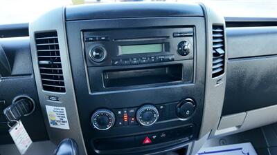 2011 Mercedes-Benz Sprinter 3500  15 FT BOX TRUCK - Photo 7 - San Jacinto, CA 92583