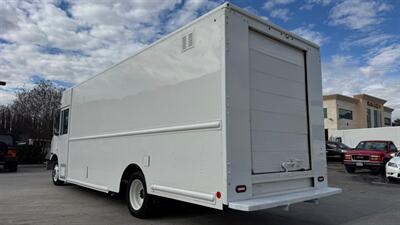 2017 Freightliner MT45 Walk-in Van STEP VAN - Photo 3 - San Jacinto, CA 92583
