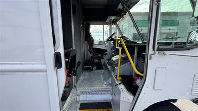 2017 Freightliner MT45 Walk-in Van STEP VAN - Photo 13 - San Jacinto, CA 92583