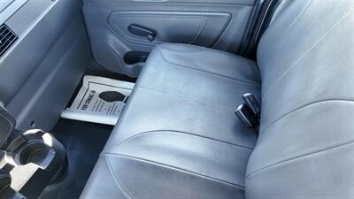 2021 International MV607 106  26 ft BOX TRUCK - Photo 2 - San Jacinto, CA 92583