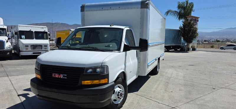 2021 GMC Savana G33903  16FT SAG LIGHT HICUBE - Photo 1 - San Jacinto, CA 92583
