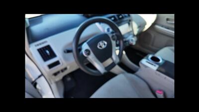 2012 Toyota Prius v Two   - Photo 7 - San Jacinto, CA 92583