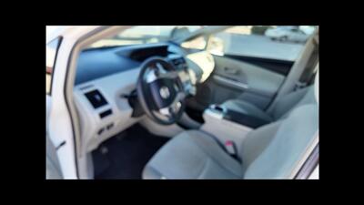 2012 Toyota Prius v Two   - Photo 3 - San Jacinto, CA 92583