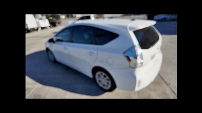 2012 Toyota Prius v Two   - Photo 11 - San Jacinto, CA 92583