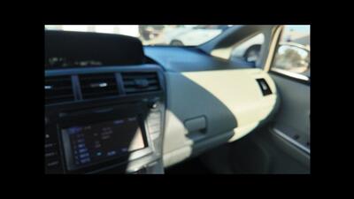 2012 Toyota Prius v Two   - Photo 4 - San Jacinto, CA 92583