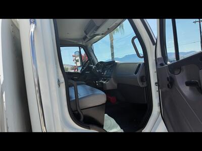 2015 Freightliner M2 Box Truck  BOX TRUCK - Photo 23 - San Jacinto, CA 92583