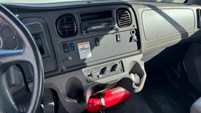 2015 Freightliner M2 CAB AND CHASSIS HIDRAULIC BRAKES - Photo 7 - San Jacinto, CA 92583