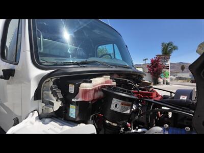 2015 Freightliner M2 Box Truck  BOX TRUCK - Photo 25 - San Jacinto, CA 92583