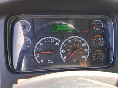 2018 Freightliner M2 106  26 ft BOX TRUCK - Photo 2 - San Jacinto, CA 92583