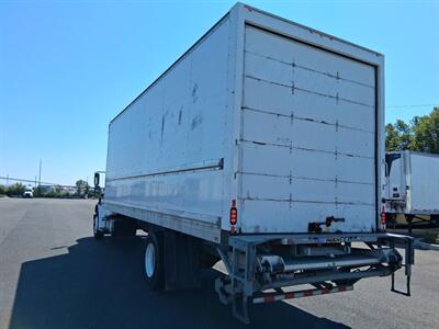 2018 Freightliner M2 106  26 ft BOX TRUCK - Photo 4 - San Jacinto, CA 92583