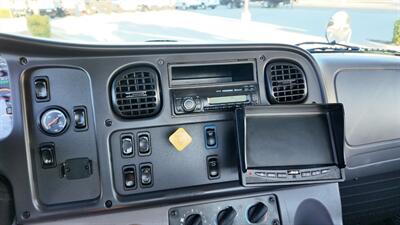 2016 Freightliner M2 106  CAB & CHASSIS - Photo 6 - San Jacinto, CA 92583