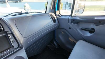 2016 Freightliner M2 106  CAB & CHASSIS - Photo 7 - San Jacinto, CA 92583