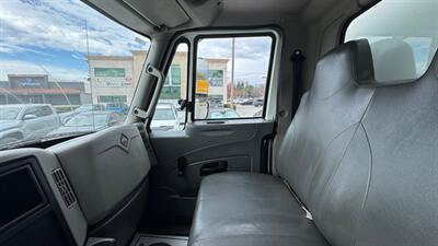 2018 International 4300 106  26 ft BOX TRUCK - Photo 3 - San Jacinto, CA 92583