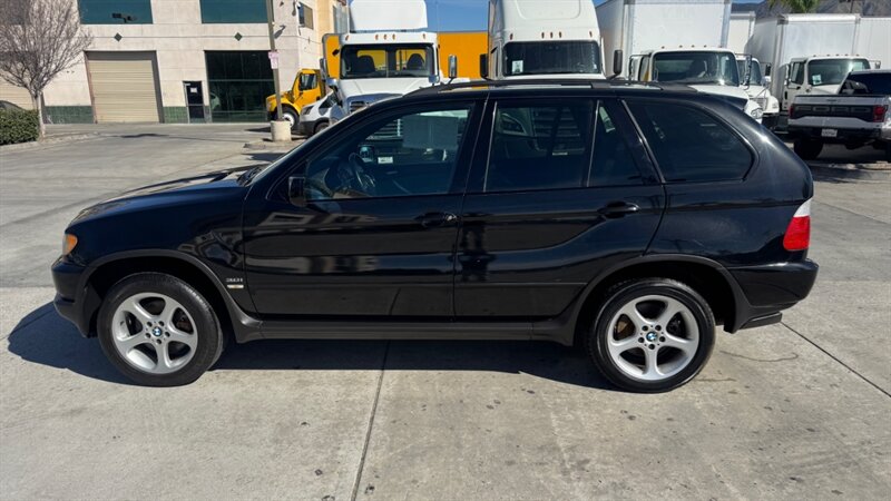 2003 BMW X5 3.0i  