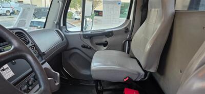 2015 Freightliner M2 BLATBED 26ft HIDRAULIC BRAKES - Photo 7 - San Jacinto, CA 92583
