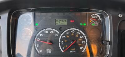 2015 Freightliner M2 BLATBED 26ft HIDRAULIC BRAKES - Photo 3 - San Jacinto, CA 92583