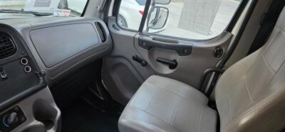 2015 Freightliner M2 BLATBED 26ft HIDRAULIC BRAKES - Photo 5 - San Jacinto, CA 92583