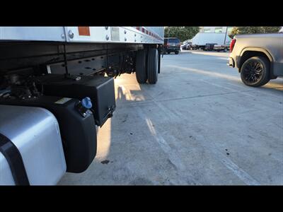 2017 Freightliner M2 106  BOX MEASUREMENTS 28L X 97H X 94W - Photo 3 - San Jacinto, CA 92583