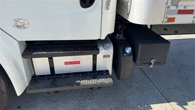 2019 Freightliner M2 106 26 ft BOX TRUCK - Photo 12 - San Jacinto, CA 92583