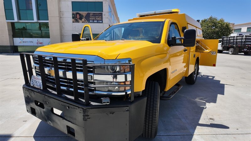 2018 Chevrolet Silverado 3500HD CC Work Truck  MECHANICS SERVICE TRUCK