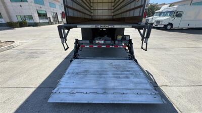 2019 Freightliner M2 106  26 ft BOX TRUCK - Photo 18 - San Jacinto, CA 92583