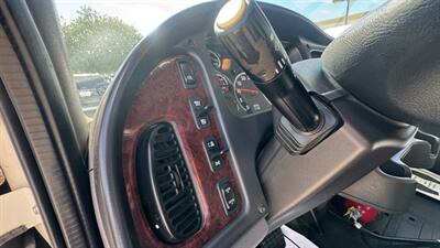 2019 Freightliner M2 106  26 ft BOX TRUCK - Photo 8 - San Jacinto, CA 92583