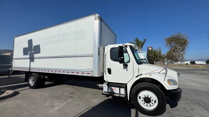 2019 Freightliner M2  26 ft BOX TRUCK - Photo 1 - San Jacinto, CA 92583