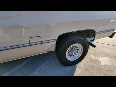 1984 Chevrolet C/K 20 Series C20 Silverado   - Photo 11 - San Jacinto, CA 92583