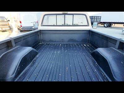 1984 Chevrolet C/K 20 Series C20 Silverado   - Photo 15 - San Jacinto, CA 92583