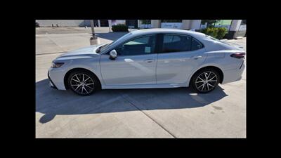 2023 Toyota Camry SE  NIGHT SHADE - Photo 11 - San Jacinto, CA 92583