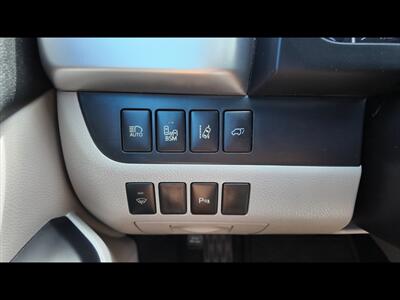 2014 Toyota Highlander Limited  Platinum - Photo 17 - San Jacinto, CA 92583