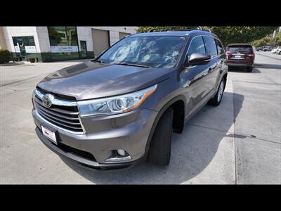 2014 Toyota Highlander Limited  Platinum