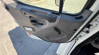 2017 Freightliner M2 106  CAB & CHASSIS - Photo 9 - San Jacinto, CA 92583