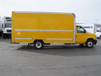 2022 Ford E350 Super Duty Cutaway Cutaway Van 2D  16 FT BOX TRUCK - Photo 4 - San Jacinto, CA 92583