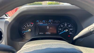 2022 Ford E350 Super Duty Cutaway Cutaway Van 2D 16 FT BOX TRUCK - Photo 4 - San Jacinto, CA 92583
