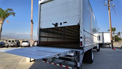 2018 Freightliner M2 106  26 ft BOX TRUCK - Photo 23 - San Jacinto, CA 92583