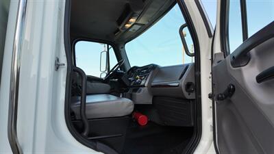 2018 Freightliner M2 106  26 ft BOX TRUCK - Photo 25 - San Jacinto, CA 92583