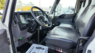 2021 International MV607  26 ft BOX TRUCK - Photo 18 - San Jacinto, CA 92583