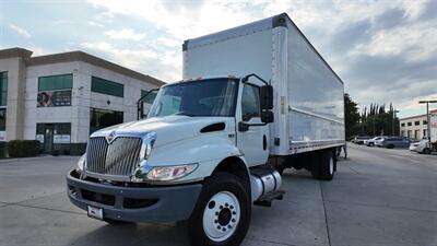 2021 International MV607  26 ft BOX TRUCK - Photo 1 - San Jacinto, CA 92583
