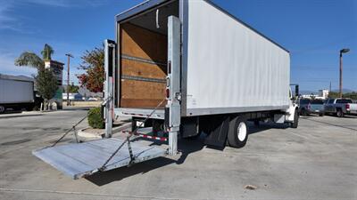 2019 Freightliner M2 106  26 ft BOX TRUCK - Photo 18 - San Jacinto, CA 92583