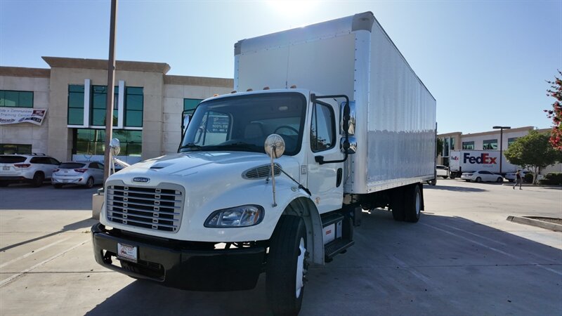 2019 Freightliner M2 106 26 ft BOX TRUCK - Photo 1 - San Jacinto, CA 92583