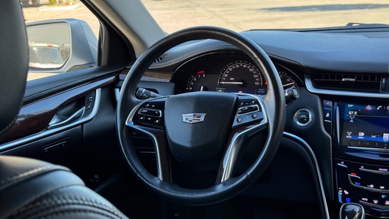 2017 Cadillac XTS Luxury  1SB