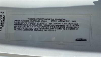 2019 Freightliner M2 106  26 ft BOX TRUCK - Photo 11 - San Jacinto, CA 92583