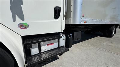 2019 Freightliner M2 106  26 ft BOX TRUCK - Photo 13 - San Jacinto, CA 92583