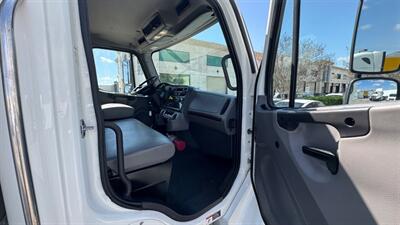 2019 Freightliner M2 106  26 ft BOX TRUCK - Photo 22 - San Jacinto, CA 92583